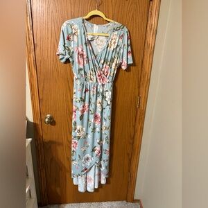 NWT beautiful Now N Forever Floral Wrap Dress in Blue and Pink. Size Large.